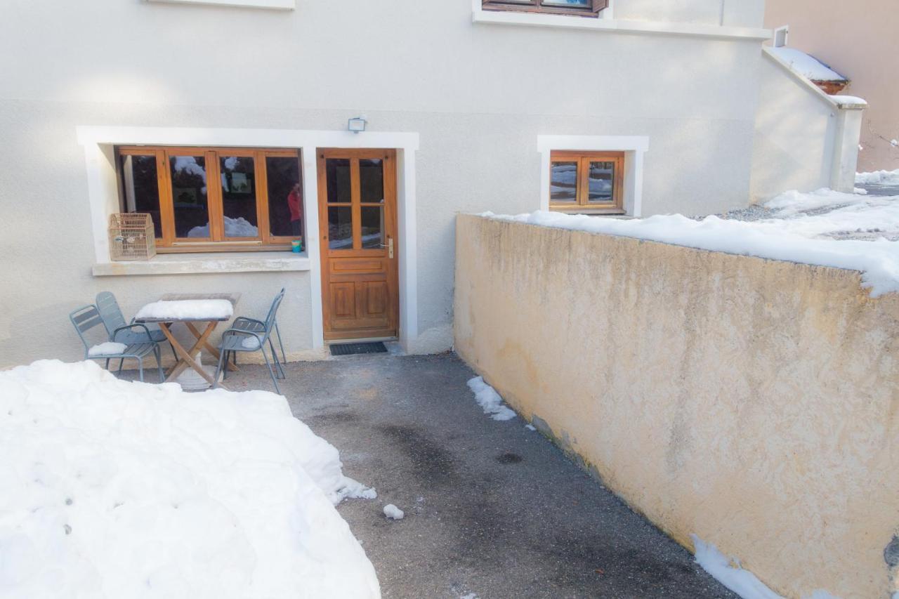 Au Coeur Des Ecrins Apartment *